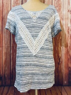 Women’s Large Blouse BKE Stripe Semi Sheer Knit Lace Detail Open Back Soft